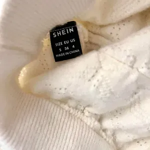 Shein Women's Cream and White Shorts thumbnail 4