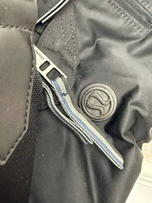 Lululemon Black Work It Out Duffel with Blue Floral Lining thumbnail 12