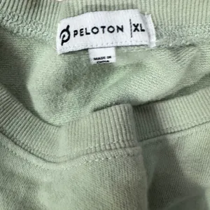 Peloton Crewneck Sweatshirt Green XL Brave Unstoppable Athleisure‎ Minimalist thumbnail 3