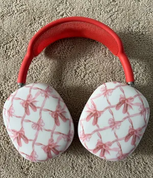 Wildflower cases On Pointe Airpod Max Case thumbnail 1