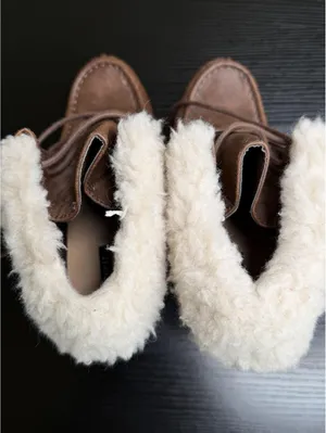 Size Us 8 Forever 21 Brown Faux Leather Fur Line Ankle Boots Women’s Lace Up . thumbnail 6