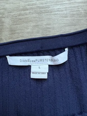 Diane Von Furstenberg Pleated Knee Length Ink Blue Skirt Size L thumbnail 3