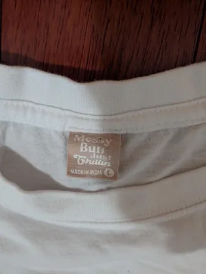 Messy Bun Just Chillin Malibu Graphic Cropped Tee Large thumbnail 5