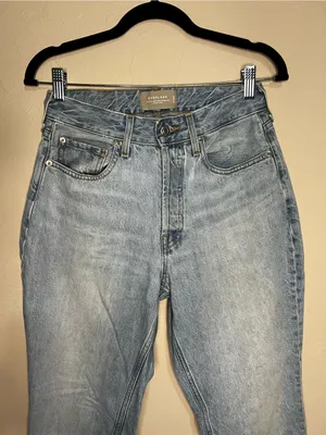 Everlane The Curvy 90’s Cheeky Straight‎ Ankle High Rise Button Fly Denim Jeans thumbnail 3