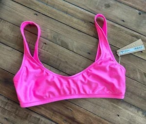 NWT Skims Scoop Neck Shiny Pink Taffy Bikini Top S thumbnail 1