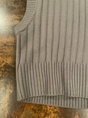 Forever 21 Gray top thumbnail 2