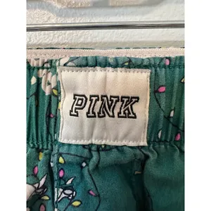 Victoria's Secret PINK Pajama Shorts Green Holiday Dog Christmas Lights XS thumbnail 3