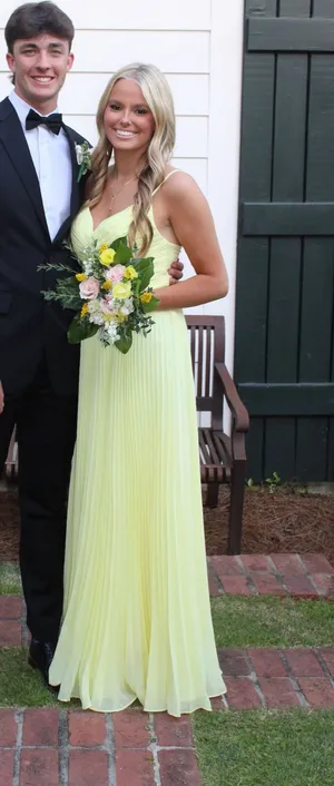 This yellow dress thumbnail 1