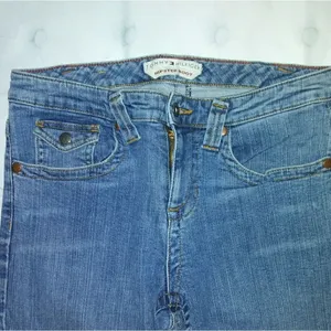Tommy Hilfiger Hipster Boot Denim Jeans Size 6 thumbnail 3
