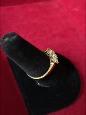 Vintage Gold Tone 4 Stone Round Cut Faux Diamond CZ Anniversary Band Ring SZ 8.5 thumbnail 3