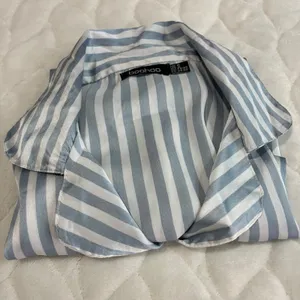 Boohoo Womens Pajama Set Size 2 Blue White Striped Shirt Shorts Sleepwear Lounge thumbnail 14
