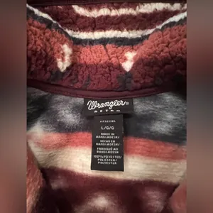 Wrangler Ladies Retro Americana Burgundy Sherpa size large thumbnail 3