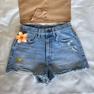 Arizona Jeans Light Blue Distressed Denim High-Rise Shorts thumbnail 6
