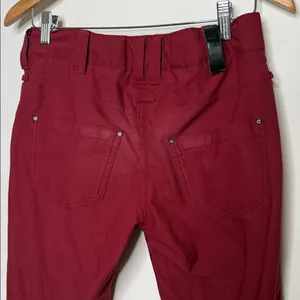 Aperture Cystaline waterproof 10K burgundy red snowboarding pants sz S thumbnail 8