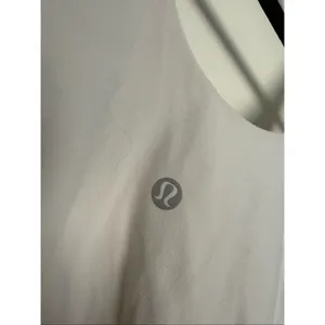 Lululemon Women’s 10 White Align Tank Top Athletic thumbnail 3