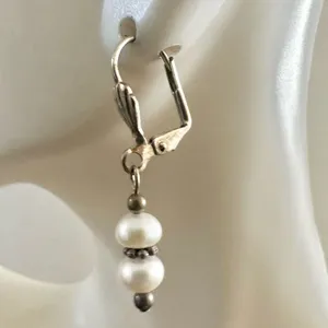 Silver tone pearl vintage drop earrings thumbnail 3