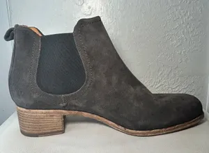 Alberto Fermani Suede Chelsea Boots Dark‎ Gray Block Heel Made in Italy Size 9.5 thumbnail 1