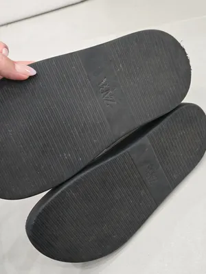 Zara Platform Thong Sandals / Pool Slides in Matte Black Rubber Size 37 thumbnail 6
