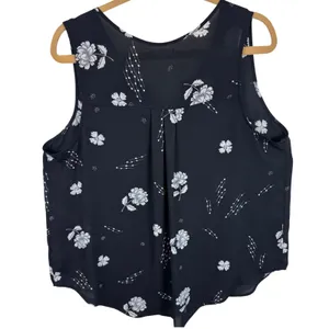Maurices Womens 1X Black‎ White Floral Chiffon Sleeveless Button Front Blouse thumbnail 2