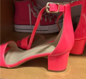 Hot pink heels Size 8 thumbnail 2