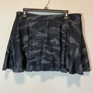 Athleta‎ Match Point Printed Skort Camo Black Gray Large thumbnail 4