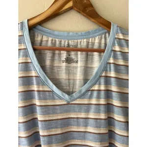 a:Glow‎ Maternity Sz M Pullover V Neck Stretch Tee Shirt Blouse thumbnail 4