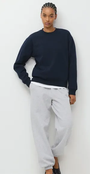 Aritzia Cozy Sweatfleece Perfect Fit Crew Sweatshirt Size XS in Admiral Navy thumbnail 1