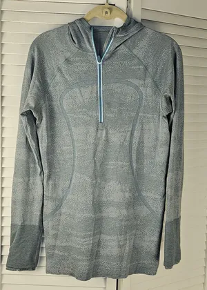 Lululemon Aqua Smoke White Cadet Blue‎ Smokey Swiftly Speed 1/4 Zip Hoodie 10 thumbnail 1