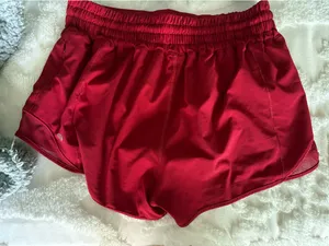 Lululemon High-Rise Hotty Hot Shorts 2.5" thumbnail 2