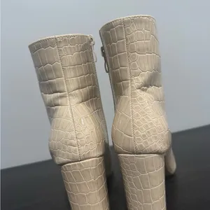 Cowboy TOP Moda Textured Cream Ankle Booties thumbnail 3