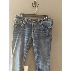 Miss Me Y2k Low Rise Capri Jeans JP5573B Dark Wash Cross Embellished Size 30 thumbnail 4