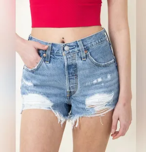 NEW Levi’s 501 High Rise Med Wash Denim Shorts for Women 33 thumbnail 1