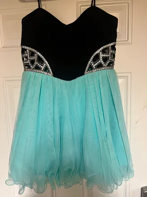 Macy's Homecoming / Semi Formal Dress thumbnail 1