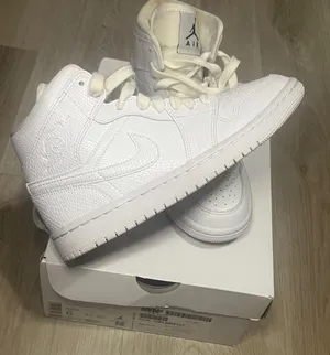 Jordan White snake skin High-Top Sneakers thumbnail 1