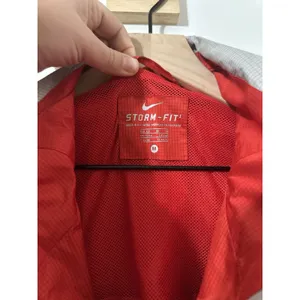 Nike Storm Fit Women’s Ohio State Jacket Medium College Rain Jacet Red OSU thumbnail 5