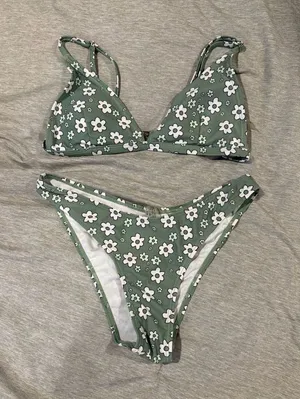 Shein Green Floral Bikini Set thumbnail 1