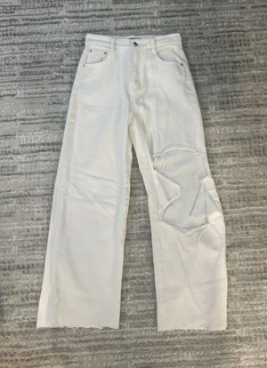 Edikted White Jeans Cut-Out thumbnail 1