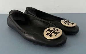 Tory Burch‎ Minnie Black Leather Gold Logo Elastic Heel Ballet Flats thumbnail 1