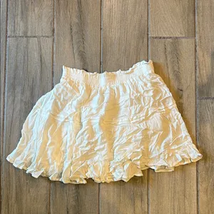 Princess Polly Cream Ruffled Skater Skirt thumbnail 5