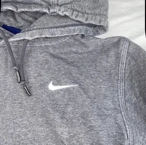 Nike hoodie thumbnail 5