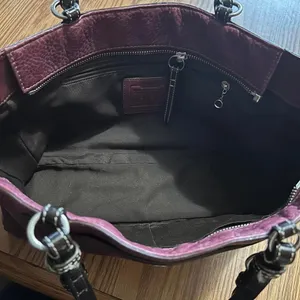 Coach Chelsea Handbag Pebble Shoulder Bag Hobo Purse Leather Burgundy thumbnail 4