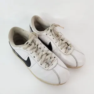 Nike Shoes Womens 8,5 Cortez 72 Sneakers White‎ Leather 317266-111 thumbnail 3