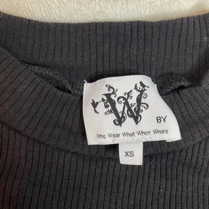 WHO WEAR WHAT WHEN WHERE Black Ribbed Mock Neck 3/4 Sleeve‎ Blouse Top XS thumbnail 2