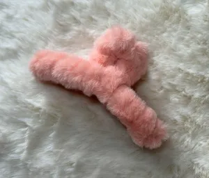 Coral Fluffy Claw Clip Pink thumbnail 1