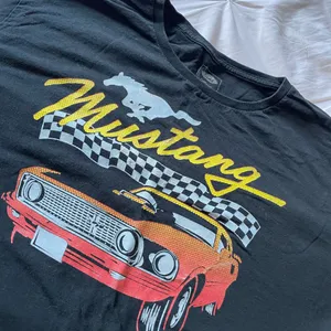 Ford Black Mustang Graphic Tee Size L thumbnail 1