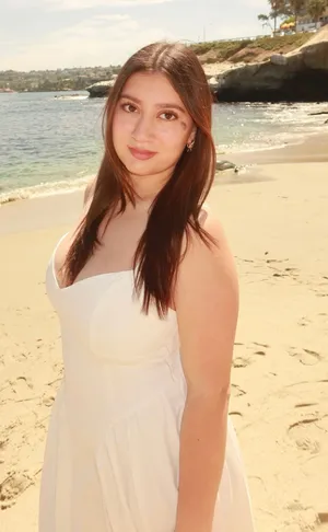 White Dress Size XL thumbnail 1