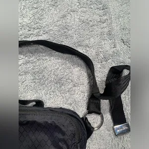 Athleta black belt bag fanny pack thumbnail 6