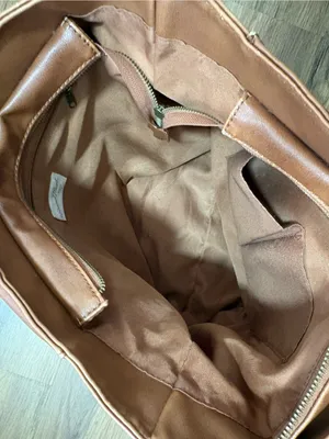 Universal Threads Brown Faux Leather Tote Shoulder Bag Zip Top Large Pocket Purse thumbnail 9
