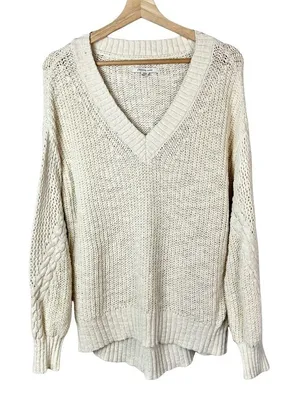 American Eagle AEO Off White Knit V-Neck Sweater S‎ thumbnail 1