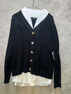 Black Button thumbnail 1